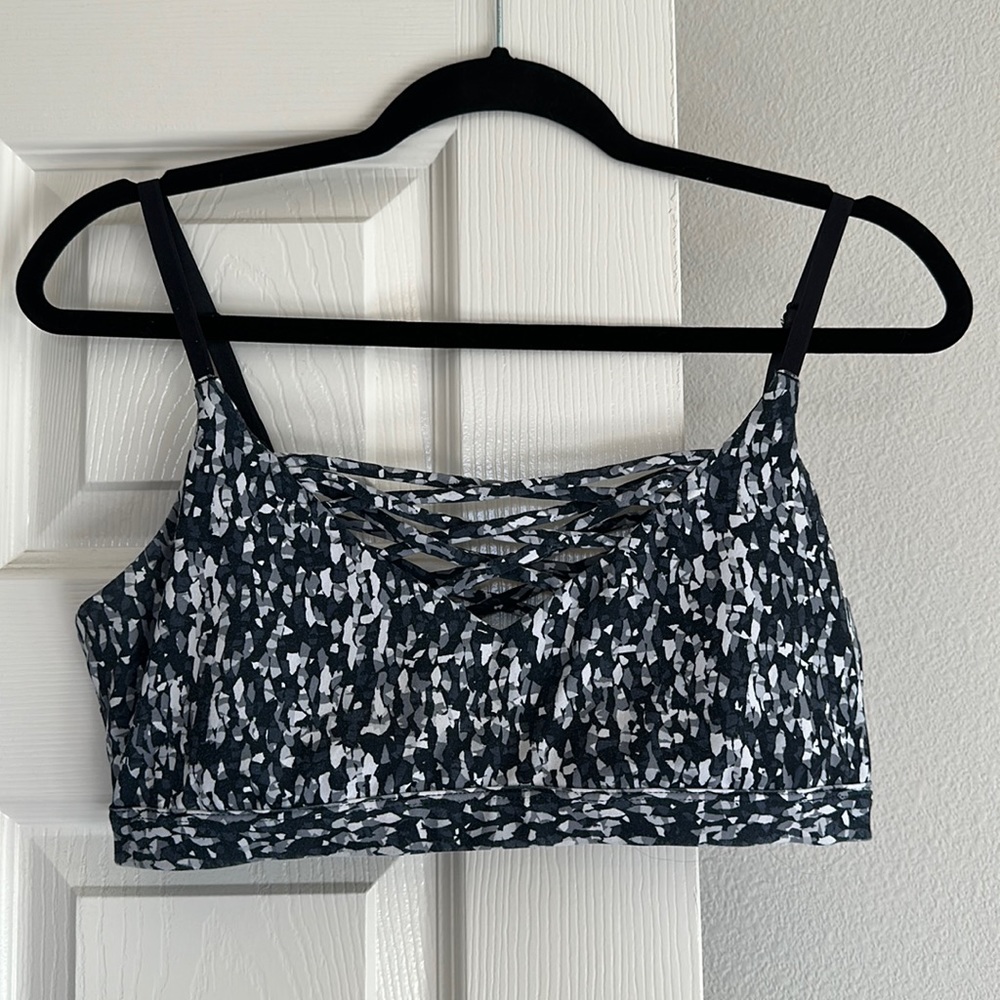Fabletics sports bra. Size Med.
